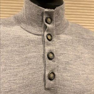 100% Merino wool half button turtleneck NWOT